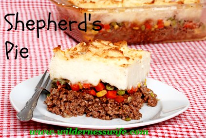 Shepherds pie casserole, comfort food casserole, ground beef casserole