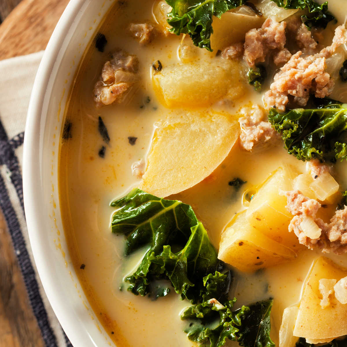  close up of a bowl of Olive Garden Zuppa Toscana soup